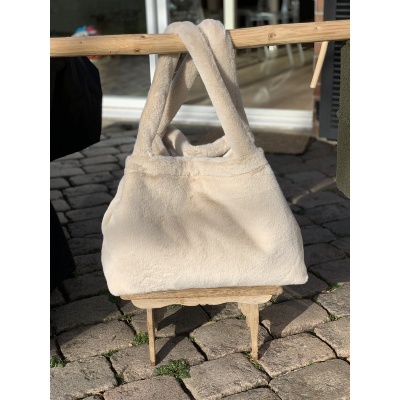 It bag rabbit beige